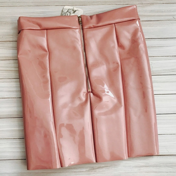 Of Corset Lace Up Vinyl Mini Skirt in Mauve - Picture 6 of 6